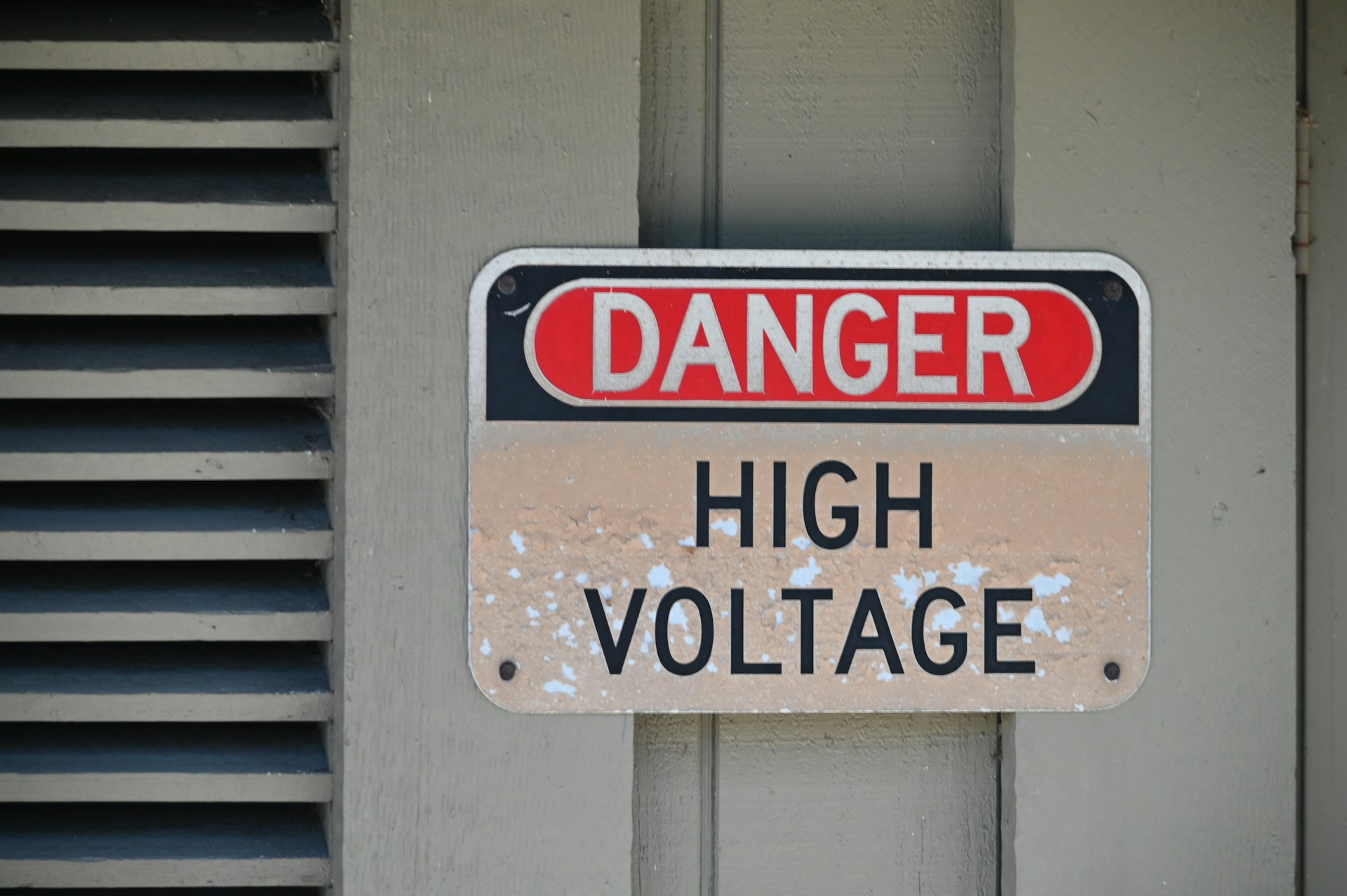 danger high voltage sign